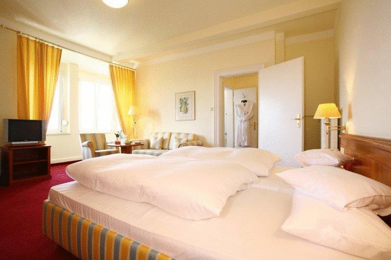 Hotel Romerbad Badenweiler Room photo